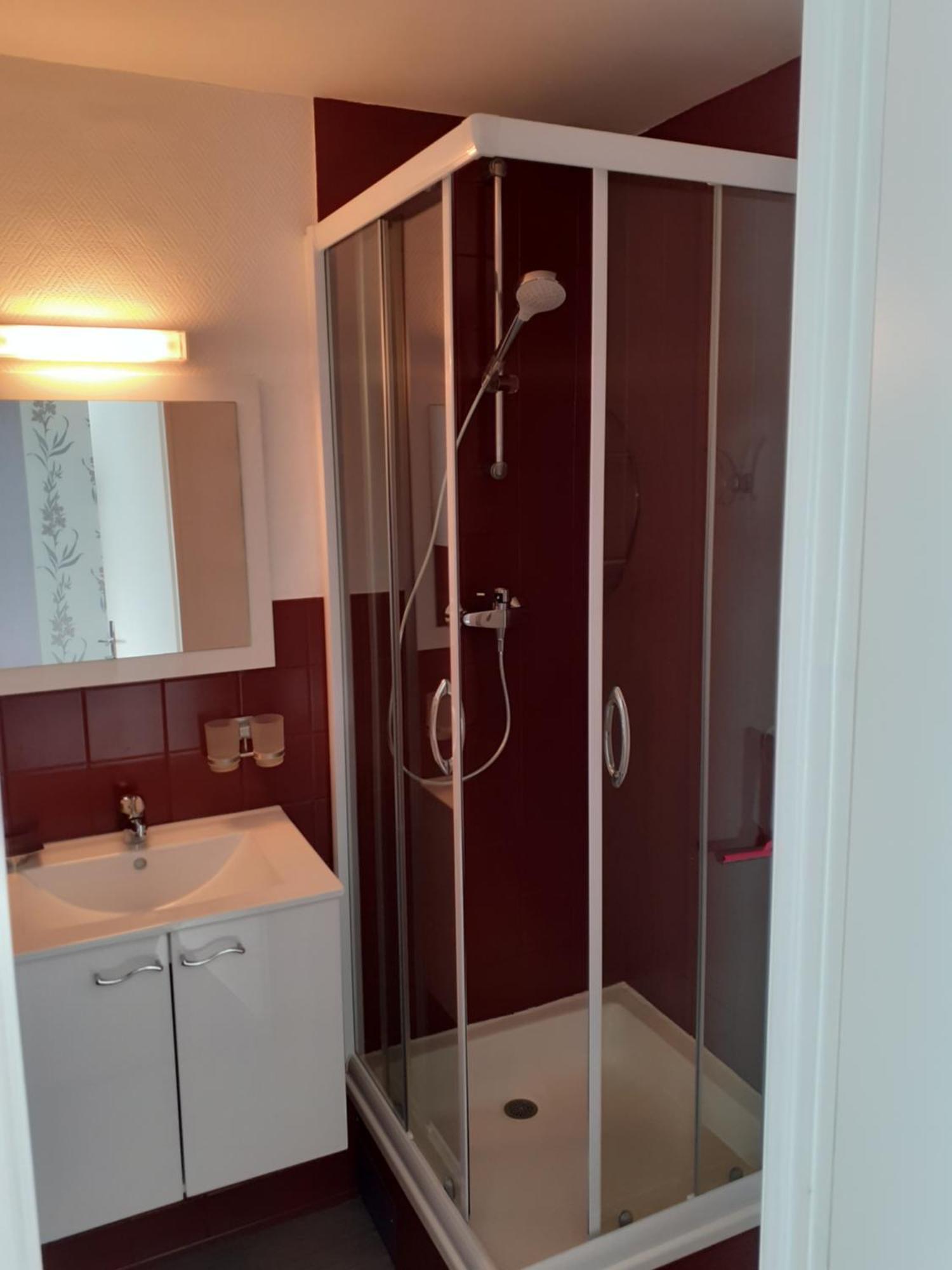 Bonsejour Aparthotel Saint Maurice sur Moselle Bagian luar foto